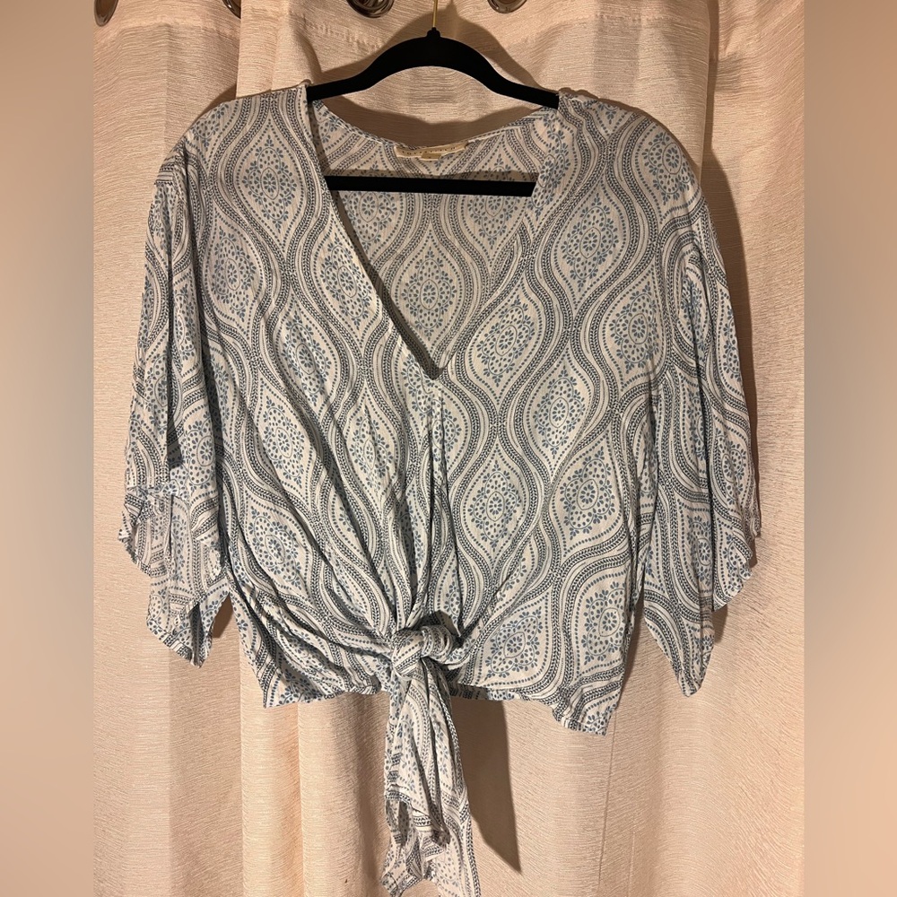 🌟 Lovestitch Tie Front Top 🌟